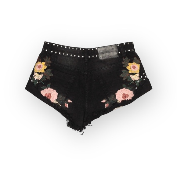 HTF: new One Teaspoon 𑁍 Floral Embroidery Bandit Cut Off Shorts 𑁍 Fox Black 26 - Picture 5 of 16